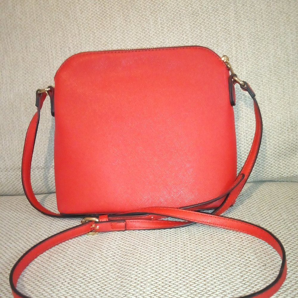 Red Purse - Picture 2 of 3